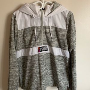 Victoria’s Secret PINK half zip,  size M🦋